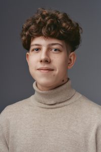 00126 portrait vin 11G 200x300 - Выпускные альбомы