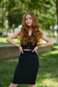 0111 15sch 9A 200x300 - Выпускные альбомы