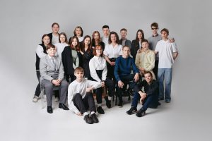 00002 9B 13sch joint school24 300x200 - Выпускные альбомы