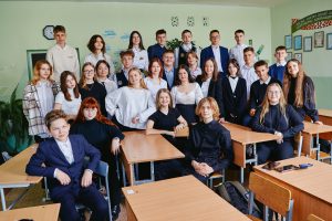 0001 joint photos school24 300x200 - Выпускные альбомы