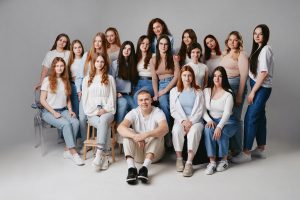 00076 11B gimnazia joint school24 300x200 - Выпускные альбомы