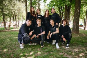0035 14sch 11A joint school24 300x200 - Выпускные альбомы