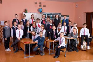 0424 13sch 4B joint school24 300x200 - Выпускные альбомы