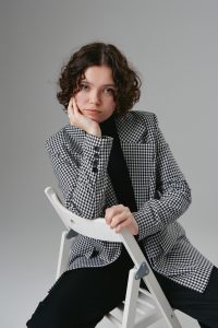 0581 9sch 11B portrait lg school24 200x300 - Выпускные альбомы