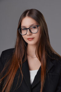 00770 1sch 11cl portrait 200x300 - Выпускные альбомы в Мозыре и Гомеле