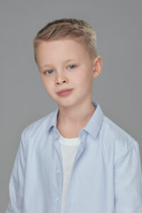 00804 16sch 4G studio portrait 200x300 - Выпускные альбомы в Мозыре и Гомеле