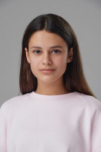 00855 9sch 11B studio portrait 200x300 - Выпускные альбомы в Мозыре и Гомеле