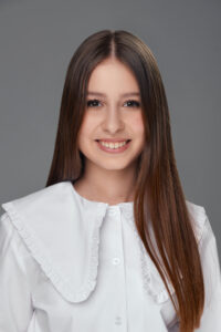 01004 14sch 9v portrait  200x300 - Выпускные альбомы в Мозыре и Гомеле