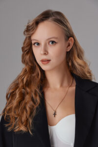 01185 11sch 11A studio portrait 200x300 - Выпускные альбомы в Мозыре и Гомеле